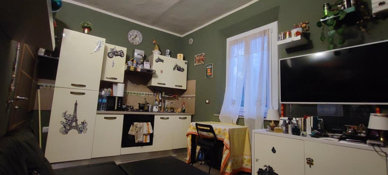 Batman Secret Apartment Pontedera Luaran gambar